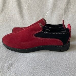 Unbranded Women’s Red Suede and Genuine Shearling Wool SlipOn Shoe Loafer Size 9